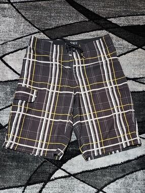 BKE SPORT PLAID POCKET ATHLETIC FIT BOARD SHORTS